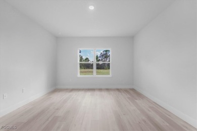 Beautiful New Construction in Sun 'N Lake - 4 Bedrooms, 3 Baths on Sun n Lake Golf and Country Club in Florida - for sale on GolfHomes.com, golf home, golf lot