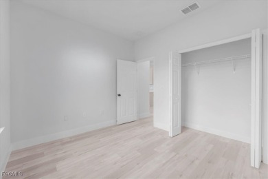 Beautiful New Construction in Sun 'N Lake - 4 Bedrooms, 3 Baths on Sun n Lake Golf and Country Club in Florida - for sale on GolfHomes.com, golf home, golf lot