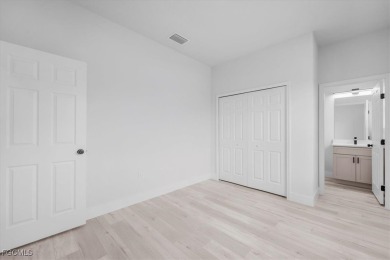 Beautiful New Construction in Sun 'N Lake - 4 Bedrooms, 3 Baths on Sun n Lake Golf and Country Club in Florida - for sale on GolfHomes.com, golf home, golf lot