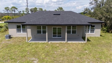 Beautiful New Construction in Sun 'N Lake - 4 Bedrooms, 3 Baths on Sun n Lake Golf and Country Club in Florida - for sale on GolfHomes.com, golf home, golf lot