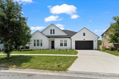 Welcome to Florida living at its finest! This beautifully on Eagle Landing Golf Club in Florida - for sale on GolfHomes.com, golf home, golf lot