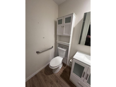 Two-bedroom, 2 bath, end unit villa in the Seville section of on Kings Point Golf - Executive in Florida - for sale on GolfHomes.com, golf home, golf lot
