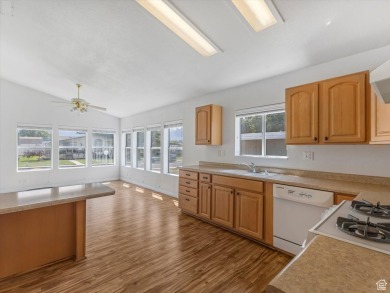 ***PRICE IMPROVED***Welcome to this charming 55+ community in on Murray Parkway Golf Course in Utah - for sale on GolfHomes.com, golf home, golf lot