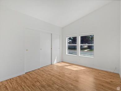 ***PRICE IMPROVED***Welcome to this charming 55+ community in on Murray Parkway Golf Course in Utah - for sale on GolfHomes.com, golf home, golf lot