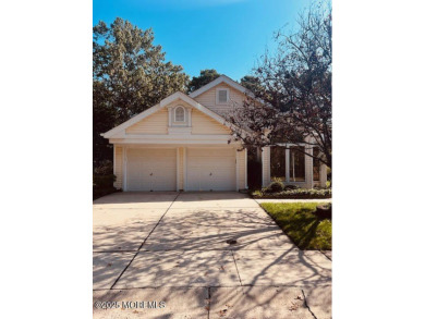 Set on desirable Kira Court, this spacious Cambridge model is on Greenbriar Woodlands in New Jersey - for sale on GolfHomes.com, golf home, golf lot