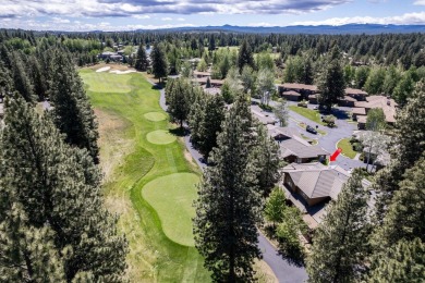 Enjoy the Bend lifestyle in this beautifully updated townhome on on Broken Top Club in Oregon - for sale on GolfHomes.com, golf home, golf lot