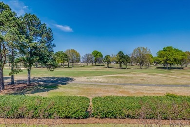 Welcome to refined living on the Wynlakes Golf Course. Situated on Wynlakes Golf and Country Club in Alabama - for sale on GolfHomes.com, golf home, golf lot