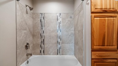 Updated Meadow Springs Townhouse w/VIEW of the HORSE HEAVEN on Meadow Springs Country Club in Washington - for sale on GolfHomes.com, golf home, golf lot
