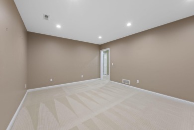 Single-level living that doesn't compromise on space. This ranch on The Lakes Golf and Country Club in Ohio - for sale on GolfHomes.com, golf home, golf lot