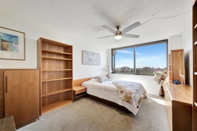 This 6th floor corner condo boasts a spacious open floor plan on Isla Del Sol Yacht and Country Club in Florida - for sale on GolfHomes.com, golf home, golf lot