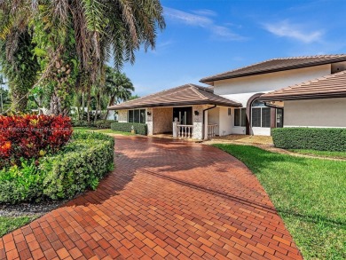 This beautiful single-family home plus guest house in THE FALLS on Briar Bay Golf Course in Florida - for sale on GolfHomes.com, golf home, golf lot