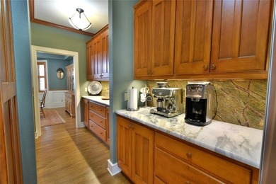 Rare 3-acre aviation estate in the original Pecan Plantation on Pecan Plantation Country Club in Texas - for sale on GolfHomes.com, golf home, golf lot