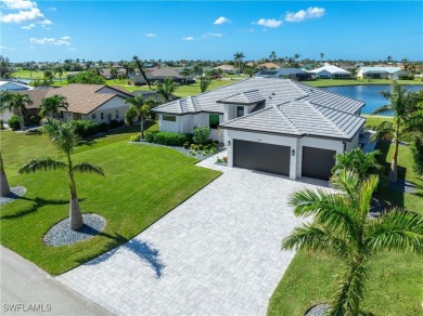 LOCATED IN THE PRESTIGIOUS GOLF COMMUNITY OF CAPE ROYAL, THIS on Royal Tee Country Club in Florida - for sale on GolfHomes.com, golf home, golf lot