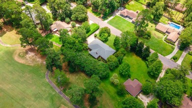 Charming, 3 bedroom, 2.5 bath brick ranch nestled in a on Houndslake Country Club in South Carolina - for sale on GolfHomes.com, golf home, golf lot