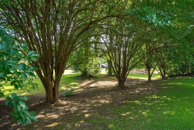Charming, 3 bedroom, 2.5 bath brick ranch nestled in a on Houndslake Country Club in South Carolina - for sale on GolfHomes.com, golf home, golf lot