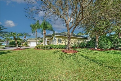 welcome to Hobe sound golf club a private gated golf community on Hobe Sound Golf Club in Florida - for sale on GolfHomes.com, golf home, golf lot