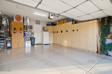 Welcome to this beautiful Cambridge model perfectly situated on on Cimarron Golf Club in Arizona - for sale on GolfHomes.com, golf home, golf lot