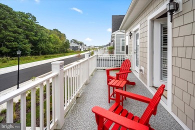 Step inside this gorgeous twin home in Harbor's Edge of Bayside on Bayside Resort Golf Club in Delaware - for sale on GolfHomes.com, golf home, golf lot