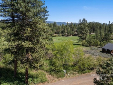 Nestled on a tranquil cul-de-sac at the esteemed Meadowcreek on Meadowcreek Golf Resort in Idaho - for sale on GolfHomes.com, golf home, golf lot