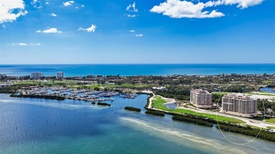 Drop dead gorgeous PENTHOUSE level condominium recently and on Links on Longboat Golf Club in Florida - for sale on GolfHomes.com, golf home, golf lot