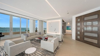 Drop dead gorgeous PENTHOUSE level condominium recently and on Links on Longboat Golf Club in Florida - for sale on GolfHomes.com, golf home, golf lot