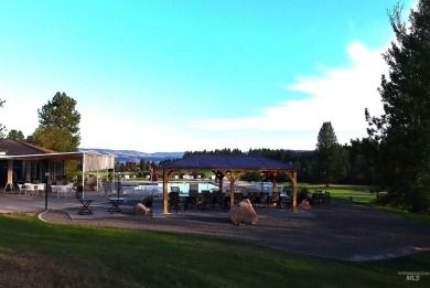 Nestled on a tranquil cul-de-sac at the esteemed Meadowcreek on Meadowcreek Golf Resort in Idaho - for sale on GolfHomes.com, golf home, golf lot