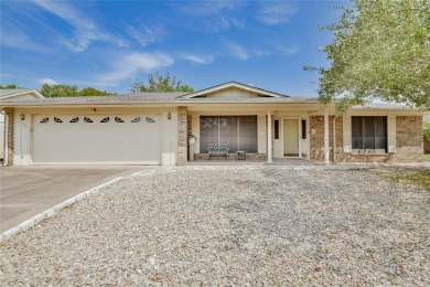 GREAT 3-2-2.5 HOME OR INVESTMENT PROPERTY on 12th green of Pecan on Pecan Plantation Country Club in Texas - for sale on GolfHomes.com, golf home, golf lot