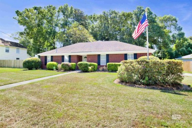 This 3 bedroom 2 bath brick home in Lake Forest is just what you on Lake Forest Yacht and Country Club in Alabama - for sale on GolfHomes.com, golf home, golf lot