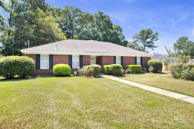 This 3 bedroom 2 bath brick home in Lake Forest is just what you on Lake Forest Yacht and Country Club in Alabama - for sale on GolfHomes.com, golf home, golf lot