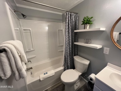 2 bed 2 bath unit in the Allegheny Mountains at Blue Knob All on Blue Knob Rec Area Golf Course in Pennsylvania - for sale on GolfHomes.com, golf home, golf lot