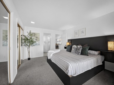 Welcome to Las Palmas Resort where this top-floor condo stands on Sunbrook Golf Course in Utah - for sale on GolfHomes.com, golf home, golf lot