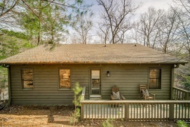 This Big Canoe Plummer cabin showstopper has 3 BR & 2.5 BA (with on Big Canoe Golf Club - Cherokee in Georgia - for sale on GolfHomes.com, golf home, golf lot