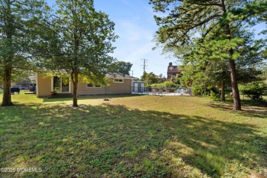 This charming 3-bedroom, 2-bathroom home is perfectly situated on Ocean County Golf Course At Atlantis in New Jersey - for sale on GolfHomes.com, golf home, golf lot