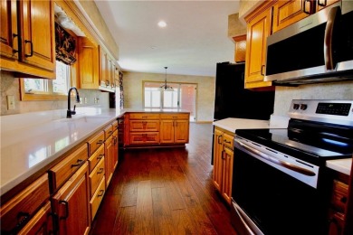 Welcome to your dream home in the heart of the Ozarks! Nestled on Holiday Island Executive Golf Course in Arkansas - for sale on GolfHomes.com, golf home, golf lot