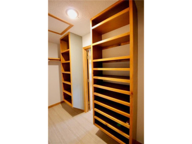 Welcome to your dream home in the heart of the Ozarks! Nestled on Holiday Island Executive Golf Course in Arkansas - for sale on GolfHomes.com, golf home, golf lot