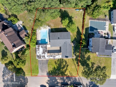 This charming 3-bedroom, 2-bathroom home is perfectly situated on Ocean County Golf Course At Atlantis in New Jersey - for sale on GolfHomes.com, golf home, golf lot