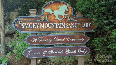 Discover a rare opportunity to build your dream mountain estate on Waynesville Country Club Inn in North Carolina - for sale on GolfHomes.com, golf home, golf lot