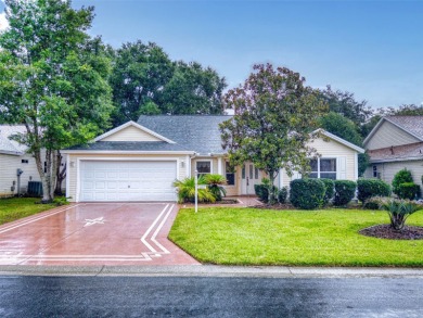 Village of Glenbrook, No Bond, Turnkey, including Golf Cart on Glenview Championship Golf and Country Club in Florida - for sale on GolfHomes.com, golf home, golf lot