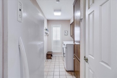 Seller is offering $10,000 in closing cost or allowance! You'll on River Hills Country Club in Texas - for sale on GolfHomes.com, golf home, golf lot