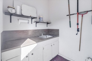 Seller is offering $10,000 in closing cost or allowance! You'll on River Hills Country Club in Texas - for sale on GolfHomes.com, golf home, golf lot