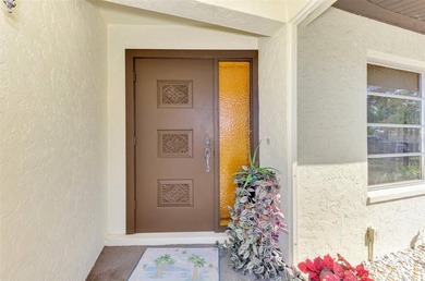 Welcome to this well-located 2 bedroom, 2 bath, 2 car garage on Venice East Golf Club in Florida - for sale on GolfHomes.com, golf home, golf lot