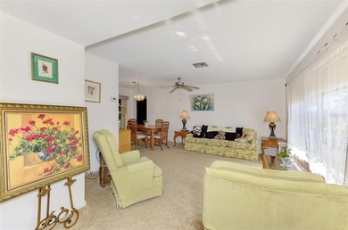 Welcome to this well-located 2 bedroom, 2 bath, 2 car garage on Venice East Golf Club in Florida - for sale on GolfHomes.com, golf home, golf lot