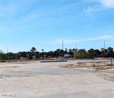 It's all about Crystal Lake Park in this neighborhood. Cape on Burnt Store Golf Club in Florida - for sale on GolfHomes.com, golf home, golf lot