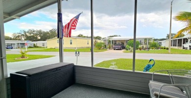 MODERN, Stunning 2 bedroom 2 bath home in 55 + Resort style on Zephyrhills Municipal Golf Course in Florida - for sale on GolfHomes.com, golf home, golf lot