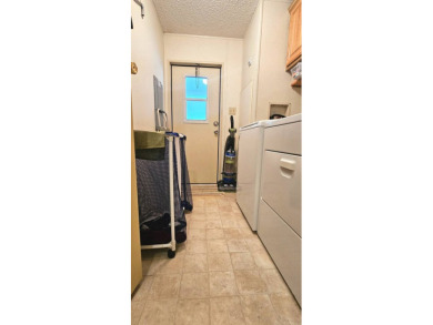 MODERN, Stunning 2 bedroom 2 bath home in 55 + Resort style on Zephyrhills Municipal Golf Course in Florida - for sale on GolfHomes.com, golf home, golf lot