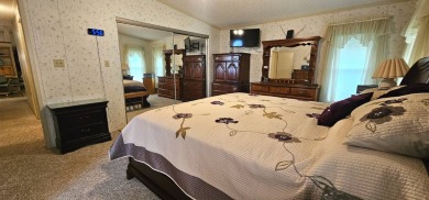 MODERN, Stunning 2 bedroom 2 bath home in 55 + Resort style on Zephyrhills Municipal Golf Course in Florida - for sale on GolfHomes.com, golf home, golf lot