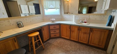 MODERN, Stunning 2 bedroom 2 bath home in 55 + Resort style on Zephyrhills Municipal Golf Course in Florida - for sale on GolfHomes.com, golf home, golf lot
