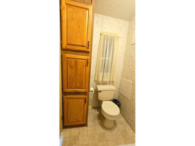 MODERN, Stunning 2 bedroom 2 bath home in 55 + Resort style on Zephyrhills Municipal Golf Course in Florida - for sale on GolfHomes.com, golf home, golf lot