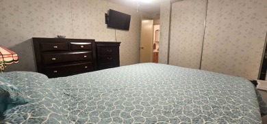 MODERN, Stunning 2 bedroom 2 bath home in 55 + Resort style on Zephyrhills Municipal Golf Course in Florida - for sale on GolfHomes.com, golf home, golf lot