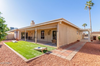 MODERN TOUCHES thru/out this OPEN concept, 3 bed/2 bath on Cottonwood Country Club in Arizona - for sale on GolfHomes.com, golf home, golf lot